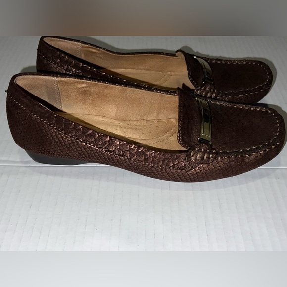 Naturalizer Flats - Picture 3 of 6